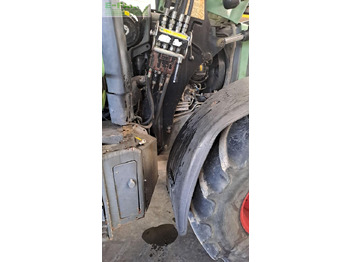 Trator FENDT 412 Vario