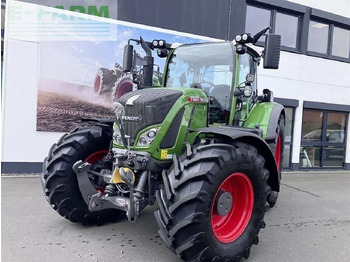 Trator FENDT 718 Vario