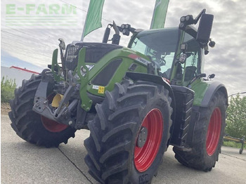 Trator FENDT 718 Vario
