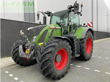 Trator FENDT 724 Vario
