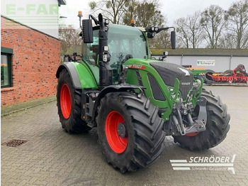 Trator FENDT 724 Vario