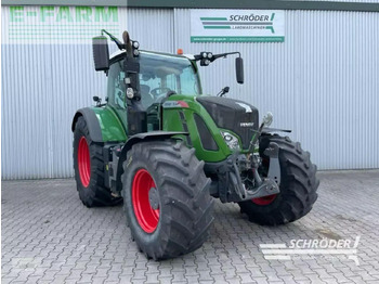 Trator FENDT 724 Vario