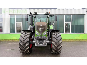 Trator FENDT 826 Vario