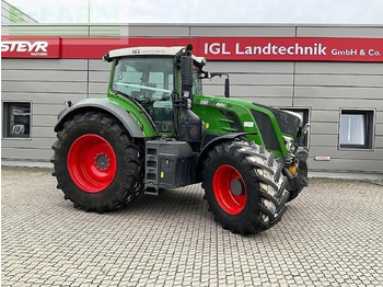 Trator FENDT 826 Vario