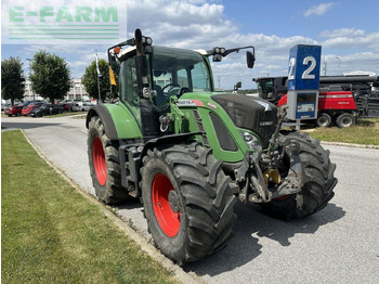 Trator FENDT 718 Vario