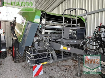 Enfardadeira de fardos quadrados FENDT
