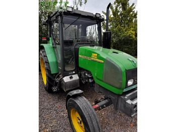 Trator John Deere 3100: foto 2