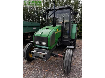 Trator JOHN DEERE