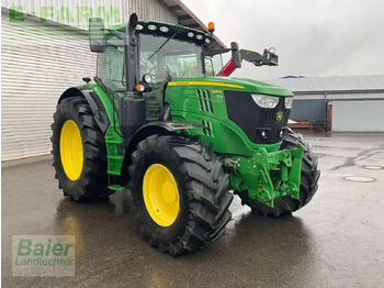 Trator JOHN DEERE 6215R
