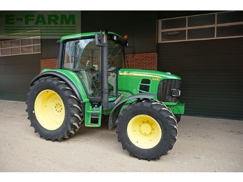 Trator JOHN DEERE 6230