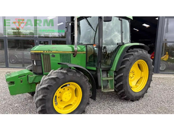 Trator JOHN DEERE 6400