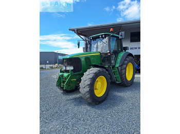 Trator JOHN DEERE 6920