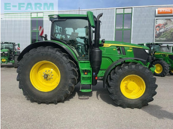 Trator JOHN DEERE 6R 215
