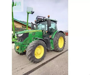 Trator JOHN DEERE