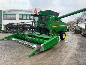 Ceifeira debulhadora JOHN DEERE T560