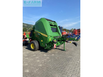 Enfardadeira de fardos quadrados John Deere v451 m: foto 4