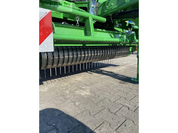 Enfardadeira de fardos quadrados John Deere v451 m: foto 3