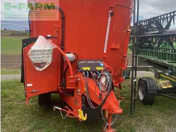 Equipamento de gado KUHN