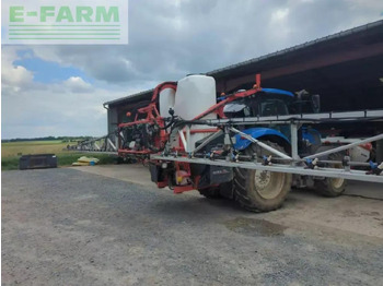 Pulverizador de arrastar KUHN