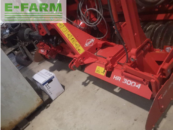 Maquina para lavrar a terra KUHN