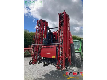 Pulverizador de arrastar KVERNELAND