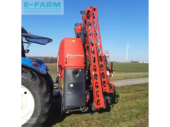 Pulverizador de arrastar KVERNELAND