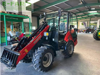 Carregadeira de rodas MANITOU
