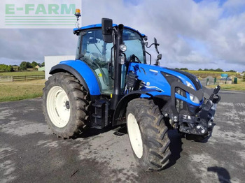 Trator NEW HOLLAND T5