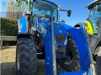 Trator New Holland t5-105: foto 3