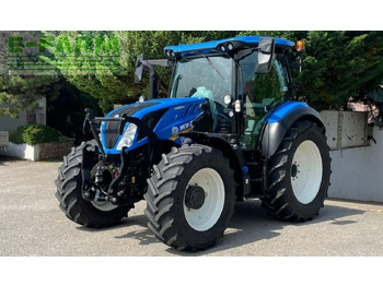 Trator NEW HOLLAND T5