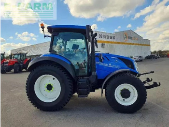 Trator NEW HOLLAND T5