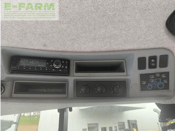 Trator New Holland t6.145 dynamic command: foto 4 Trator New Holland t6.145 dynamic command: foto 4