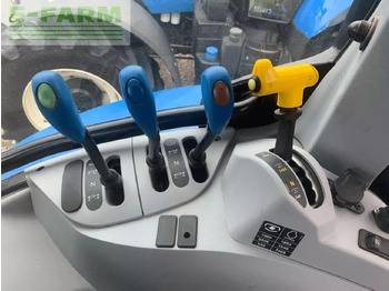 Trator New Holland t6.145 dynamic command: foto 5 Trator New Holland t6.145 dynamic command: foto 5
