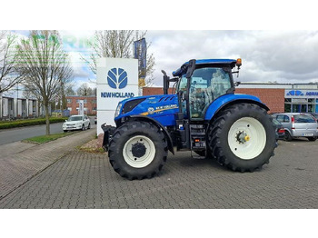 Trator NEW HOLLAND T7.230