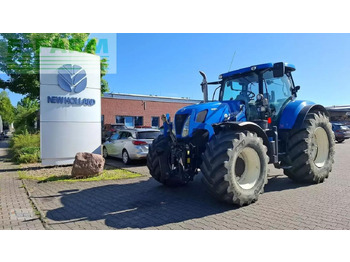 Trator NEW HOLLAND T7.250