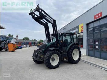 Trator VALTRA A104
