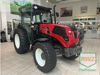 Trator VALTRA