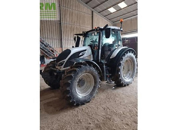 Trator VALTRA N174