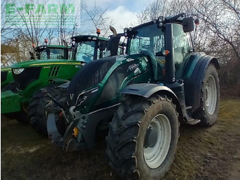 Trator VALTRA T174