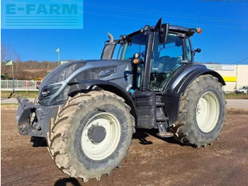 Trator VALTRA T214