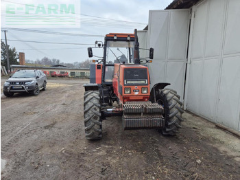 Trator ZETOR