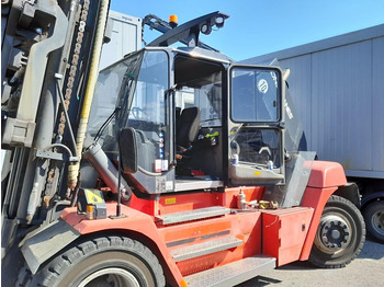 Empilhadeira a diesel KONECRANES