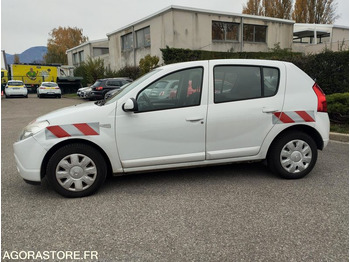 Automóvel DACIA SANDERO_1.5 dCi eco2 90 cv _ CL-855-YM: foto 4 Automóvel DACIA SANDERO_1.5 dCi eco2 90 cv _ CL-855-YM: foto 4