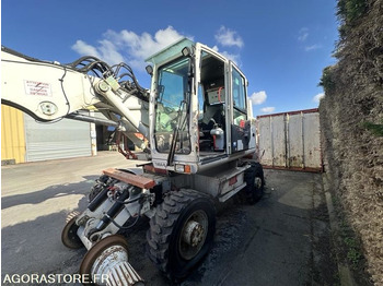 Escavadeira TEREX