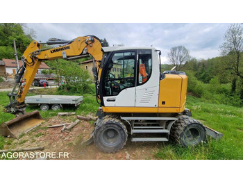 Escavadeira LIEBHERR A 912