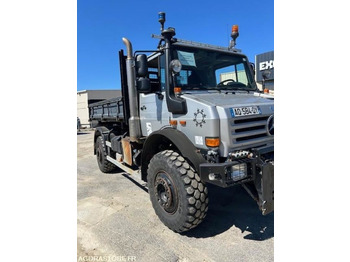Caminhão UNIMOG