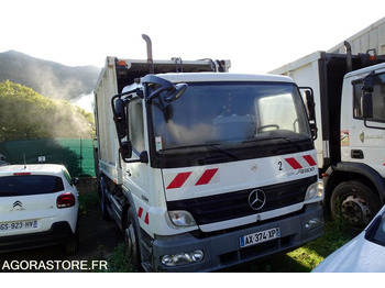 Caminhão MERCEDES-BENZ Atego 1524