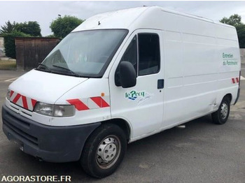 Furgão compacto PEUGEOT Boxer