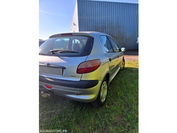 Automóvel