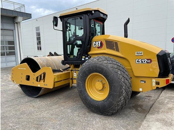 Compactador CATERPILLAR CS12GC